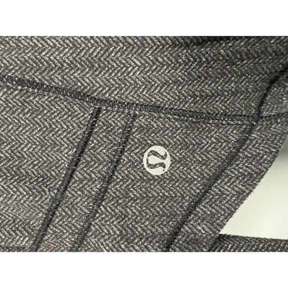 Lululemon Base Runner 1/2 Zip Heathered Herringbone Heathered Black Black Size 4 - Picture 5 of 9